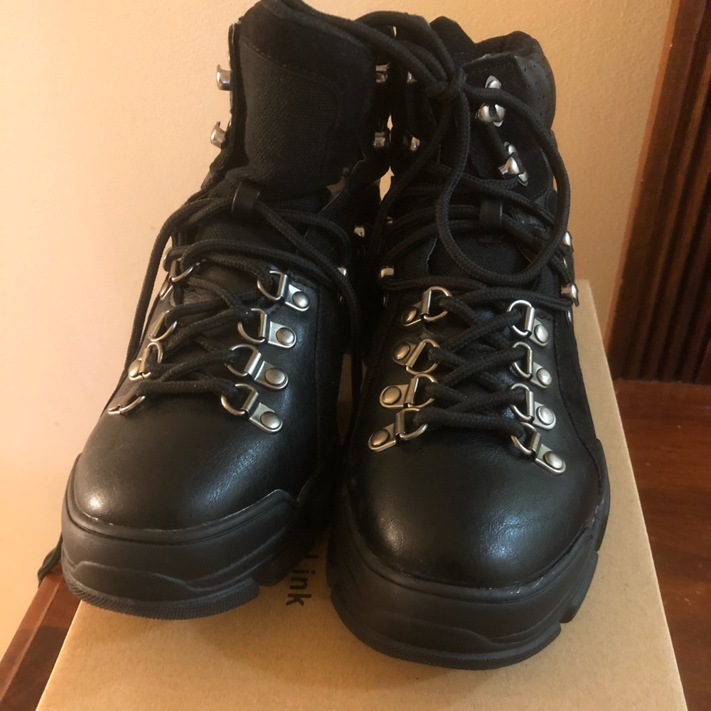Unisex Leather Look Work or Hiking Boots